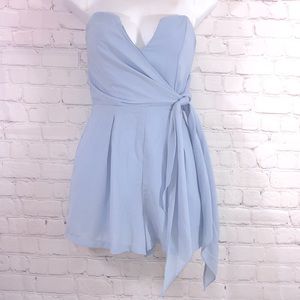 NWT L'ATISTE  By Amy Strapless Romper Size Medium